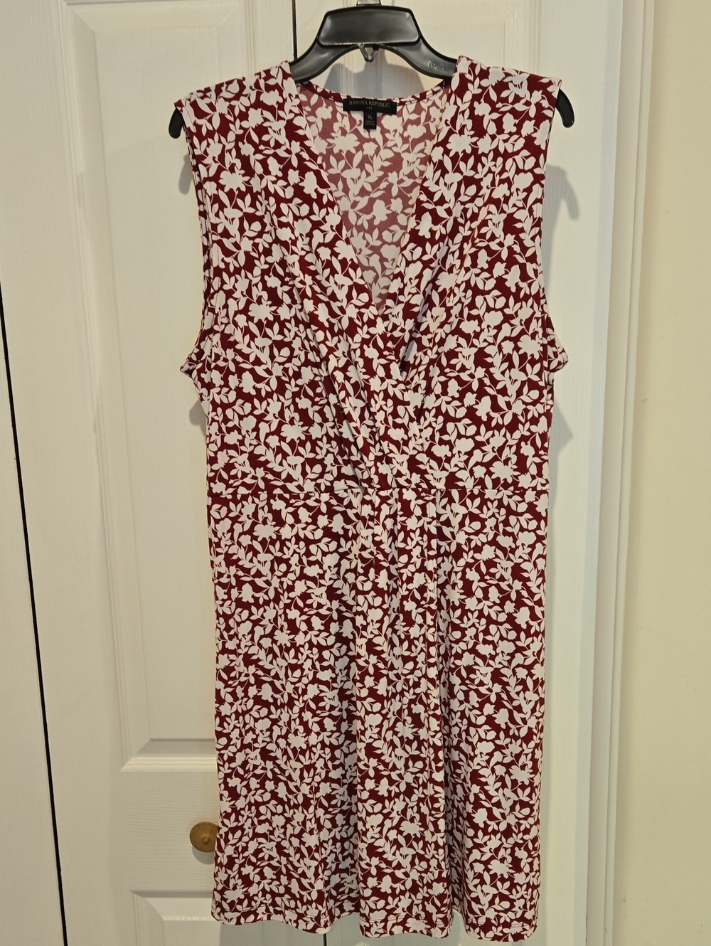 Banana Republic Burgundy and Cream Floral Dress